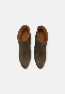 Chie Mihara Eyarci - Botines De Tacón - Military/Iron -Boots & Style 13492d4e538f42429b2aaeae2bd57a86