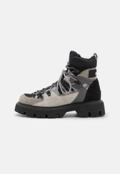 MSGM Hiking Boots - Botines Con Cordones - Black/Grey