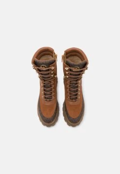MICHAEL Michael Kors Rowan Lace Up - Botines Con Plataforma - Brown -Boots & Style 1a476fa0bfb14edf8c4d8ca26aaabfaf
