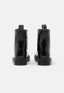 Dr. Martens 1460 Mono - Botines Con Cordones - Black -Boots & Style 1c3fdaa2b9884375b972d62910639e3d