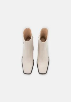 Nubikk Lana Pilar - Botines De Tacón - Off-White -Boots & Style 2c126d52d93d4f98bff577fab7a1359b