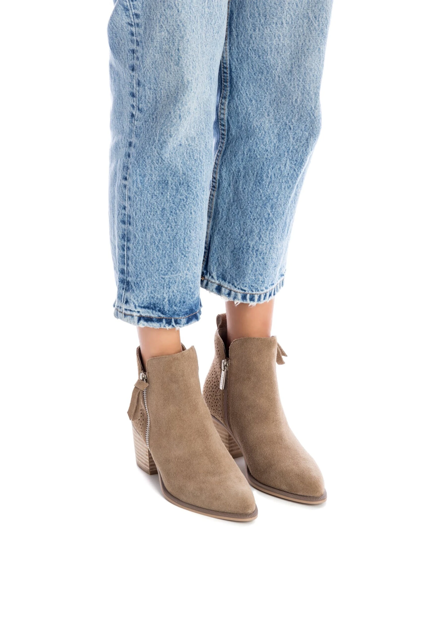 Carmela Botines Bajos - Taupe 1 Carmela Botines Bajos - Taupe