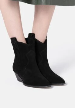 L37 Somebody Else - Botines Camperos - Black