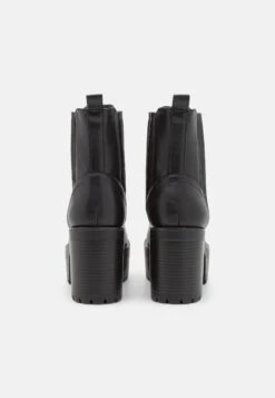 Botines Con Plataforma - Black 9 Botines Con Plataforma - Black -Boots & Style 4902fa4735b242d49267c6c83874cca3