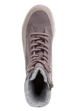 Boots & Style -Boots & Style 4a03242a35674a6b843773d93e5057a8