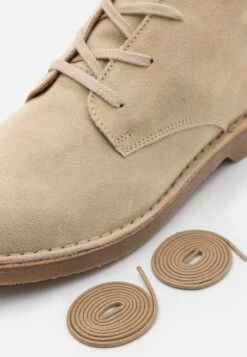 Selected Homme Slhriga New Desert Boot - Botines Con Cordones - Oatmeal -Boots & Style 7adb458f15fe4fddb9b40708c039ab73