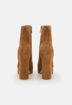 Guess Temela - Botines Con Plataforma - Cogna -Boots & Style 8fc4a453357e412e859c9be7c89e1ee2
