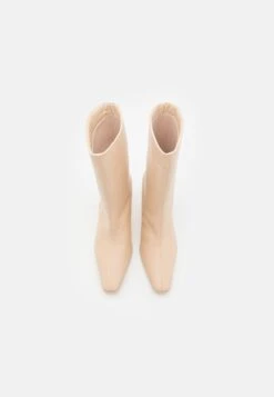 NLY By Nelly Everyday Fab Heel Boot - Botines De Tacón - Beige -Boots & Style 982b316ca9a54f5ba45d5f309ce2edac