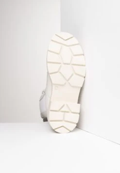 NeroGiardini Botines Con Plataforma - Osso -Boots & Style a1fcd516098541a2ba2e3bcbc2cec348