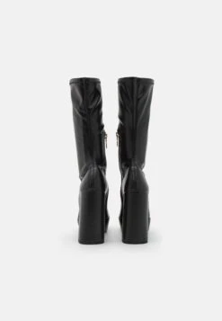 LOVE MOSCHINO Botas Con Plataforma - Nero -Boots & Style a3365908da3d43a4a922ea34a0d77529