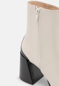 Nubikk Lana Pilar - Botines De Tacón - Off-White -Boots & Style ad902e133b9847b69a4a065245baf7fd