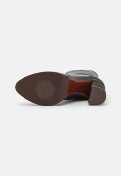 Chie Mihara Fayu - Botines Con Plataforma - Iron -Boots & Style d63e6a5fac8f42eca639f60c4c58be3a